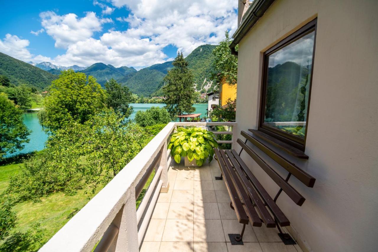 House By The Lake Most na Soči Εξωτερικό φωτογραφία